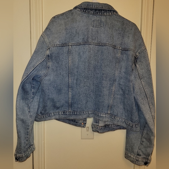 Old Navy Jean Jacket - Picture 4 of 4